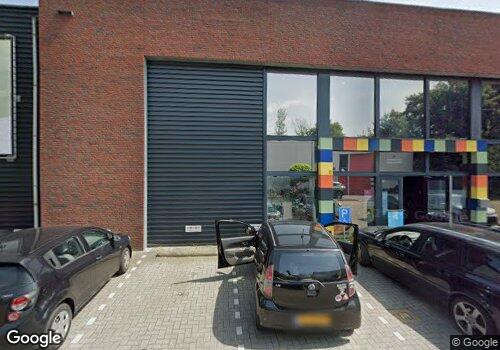 Afbeelding bij nieuwsbericht: medewerker kledingafdeling